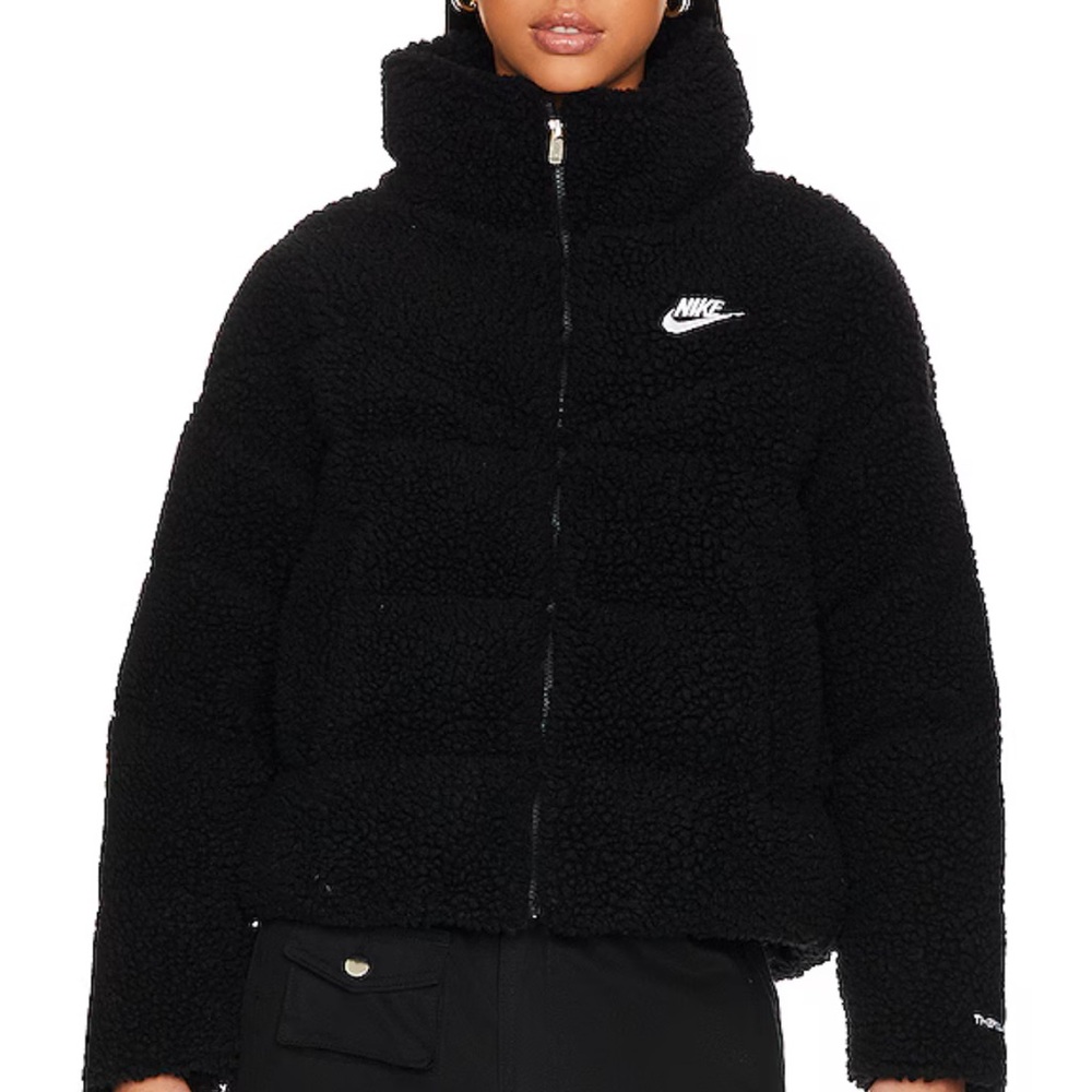 Nike Jacket - Picture 2 of 9